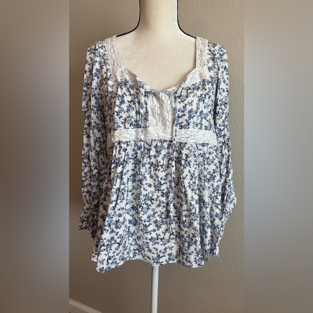 Torrid Blue Floral Blouse - Picture 2 of 8